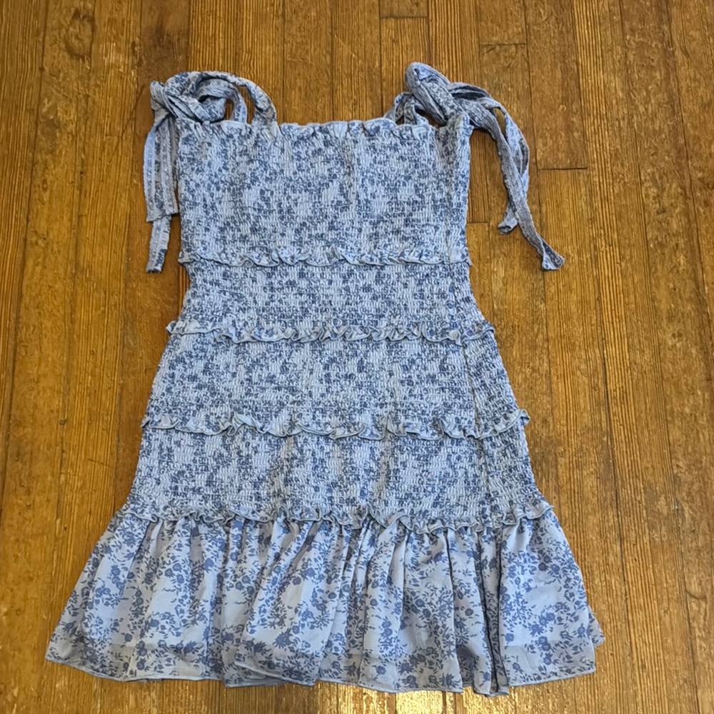 Elegant Blue Floral Mini Dress